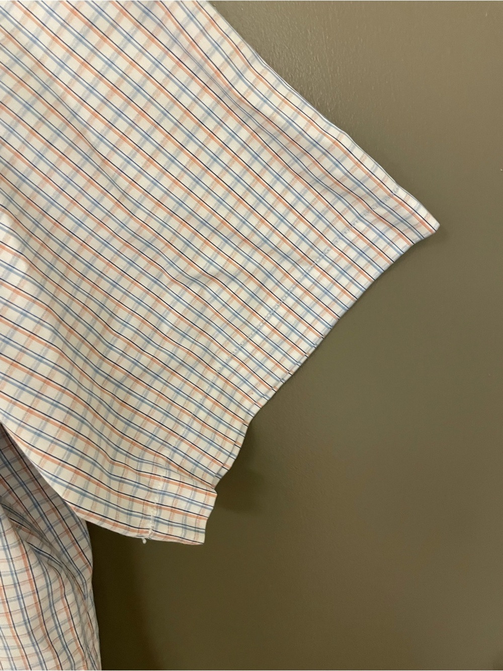 Banana Republic Non-Iron Slim Fit Plaid Short Sleeve Button Down Shirt - Size L - Picture 3 of 8